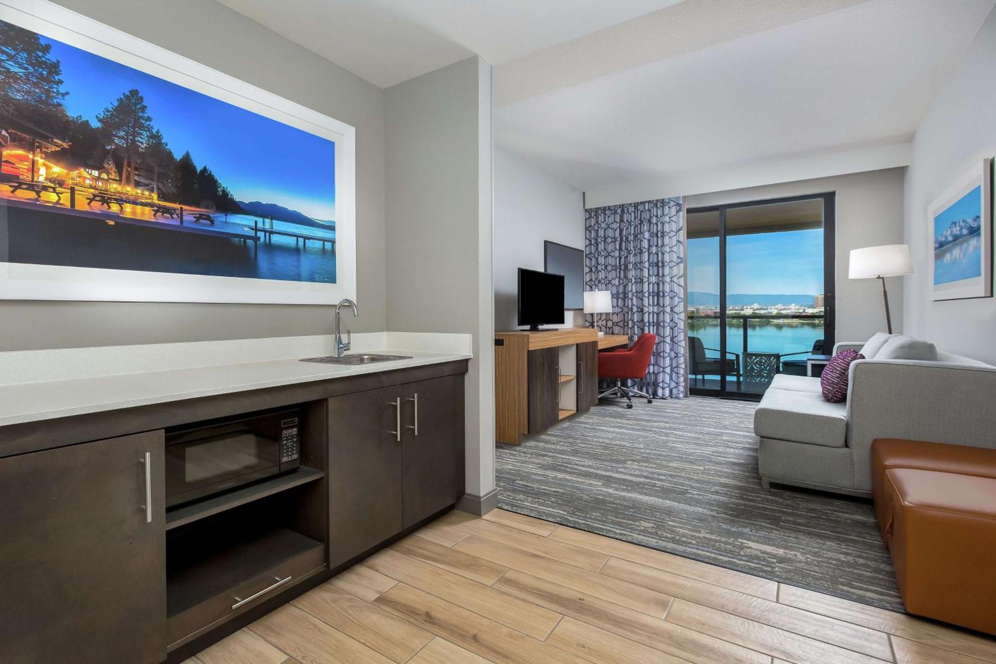King Suite - Hearing Access/Non-Smoking